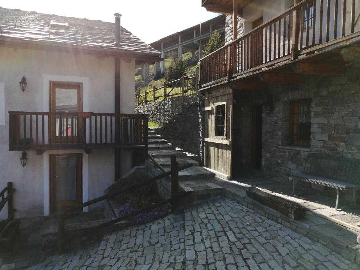 La Thuillettaz B&B Maisons de Montagne Saint-Rhemy-En-Bosses Extérieur photo